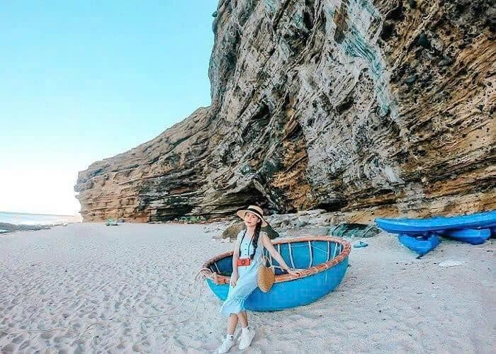 Đảo Lý Sơn – Quảng Ngãi: Khi núi lửa cổ gặp đại dương xanh